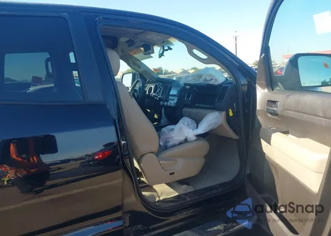 2007 Toyota Tundra Sr5 4.7L V8 z USA, uszkodzony, nr VIN 5TFRT541X7X014598